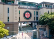 他妈来了：意外与温情并存的生活故事